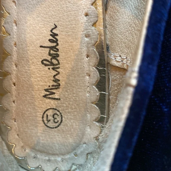 Mini Boden Cat Kids Flats - Picture 2 of 4